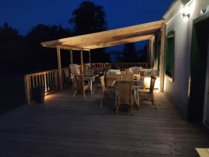 Balkon lub taras w obiekcie Srokowski Dwór 1 - Mazurski Dwór - 450m2