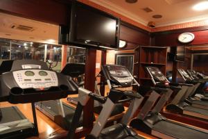 The fitness centre and/or fitness facilities at Kumburgaz Blue World Hotel