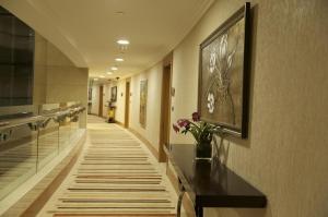 Фотография из галереи Grand Bellevue Hotel Apartment Dubai в Дубае