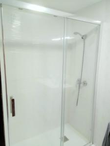 Ένα μπάνιο στο Apartamento San Juan Bosco
