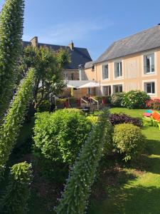 Zahrada ubytování Hôtel Le Gue Du Holme