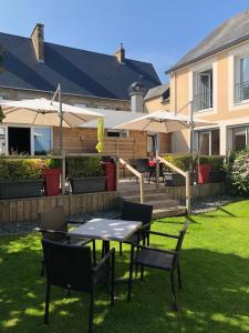 Zahrada ubytování Hôtel Le Gue Du Holme