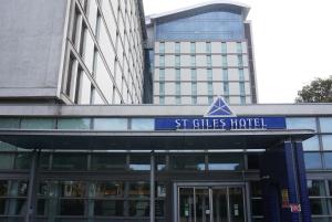 The building where the hotel is located 