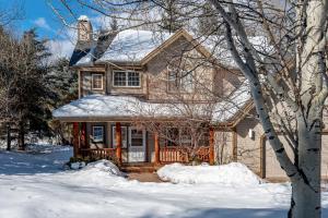 Yeager Private Home with Room For the Whole Family and Elkhorn Amenities during the winter