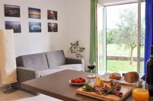 Jedlo v apartmáne alebo blízkom okolí + 19 fotografií