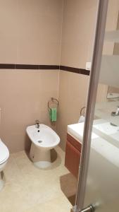 Łazienka w obiekcie Marina d'Or, apartamentos Valparaíso