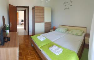 Gallery image of Cuzela-Papata Apartments in Tisno