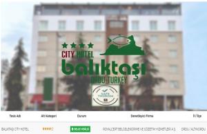 eine Website mit einer Stadt mit Ballistik darauf geschrieben in der Unterkunft Baliktasi City Hotel & Spa in Altınordu