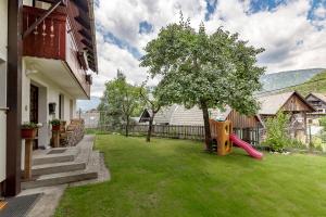 Nespecifikovaný výhled na hory nebo výhled na hory při pohledu z apartmánu