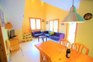 V&V LLORET - VILLA CANYELLES a 800m de playa Cala Canyelles ...