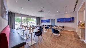 ケルンにあるHoliday Inn Express Cologne Mülheim, an IHG Hotelのギャラリーの写真