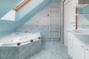Koupelna v ubytování Apartment Jakovc