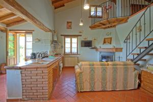 Kuchyň nebo kuchyňský kout v ubytování Casa Margherita 2 by PosarelliVillas