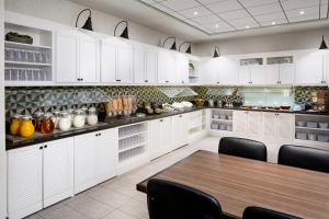 Kuhinja oz. manjša kuhinja v nastanitvi Hyatt Place Moab