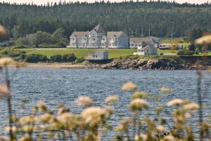 Gallery image of North Star Beach Suites in Louisbourg