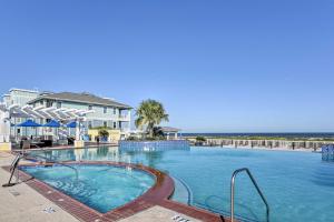 Imagen de la galería de Galveston Resort Condo with Gulf View and Beach Access, en Galveston