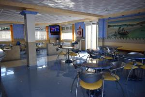 Lounge nebo bar v ubytování Hotel VIDA Ostra Marina