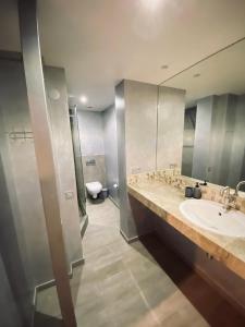 Phòng tắm tại Villa Park 411
