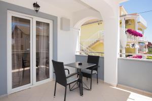 Балкон или терраса в Apartments Lovrić