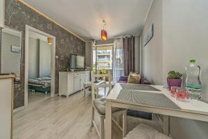 Kuchyňa alebo kuchynka v ubytovaní Apartament LUX