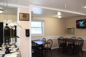 Foto da galeria de Knights Inn Arnprior em Arnprior