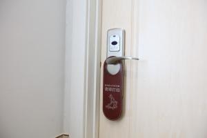 北京Beijing Xingshe Youth Hostel--Nearby Tiananmen square & Forbidden City & Houhai Bar street--1 minute walk to subway, Cat-keeping, Great wall&Forbidden city one day tour, Wifi and laundry room, English speaking Reception的相册照片