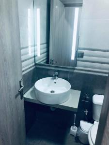 Afbeelding uit fotogalerij van Angela Apartments & Studio in Fanárion