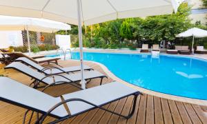 Bazén v ubytování Hotel Filia nebo v jeho okolí