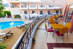 Bazén v ubytování Hotel Filia nebo v jeho okolí