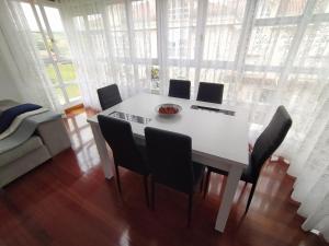 Fotografie z fotogalerie ubytování Duplex de 130m2 al lado de las playas de Cuchia v destinaci Miengo