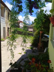 Giardino di Guest House Latali