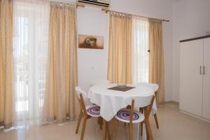 Фотография из галереи Apartments Lovrić в Водице