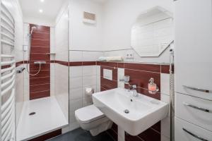 Koupelna v ubytování Hotel Rabennest + 31 fotografií