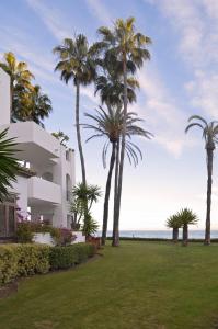 Imagen de la galería de Alcazaba Beach Luxury Apartment02 Estepona, en Estepona