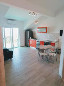 Kuchyňa alebo kuchynka v ubytovaní Apartments Berti