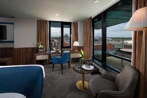 Зона вітальні в The Savoy Hotel