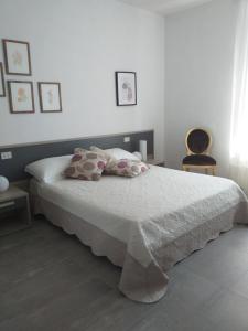 Postel nebo postele na pokoji v ubytování LOCANDA Roma sleep & food