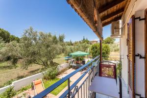 Gallery image of Lefkis apartments & studios in Stoupa