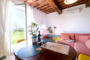A seating area at Tenuta La Santissima
