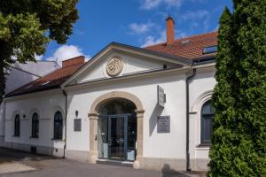 Galeriebild der Unterkunft Átrium Rooms & Café in Sopron