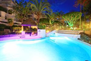 Apartment 1098 golden beach, Marbella, Spain - Booking.com