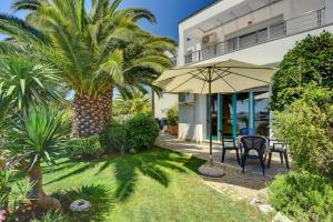 Zahrada ubytování Apartments Villa Ana