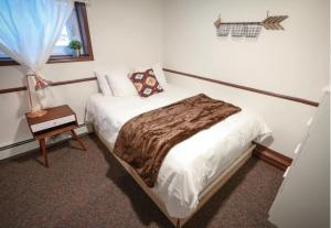 Gallery image of Banff's Enchanted Forest Basement Suite in Banff