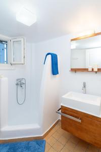 Ένα μπάνιο στο Notos Apartments Xerokambos 1