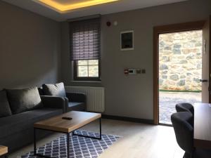 Ein Sitzbereich in der Unterkunft Kaya Life Resort