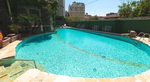 Bazén v ubytování Hotel Spiaggia nebo v jeho okolí + 18 fotografií