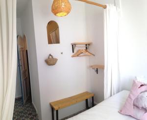 Postel nebo postele na pokoji v ubytování Hôtel Emeraude Essaouira