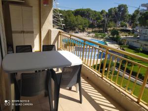 A balcony or terrace at Apartament Escaliro Pins