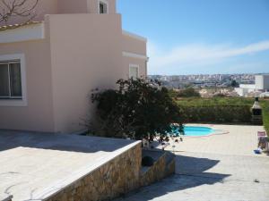 Swimmingpoolen hos eller tæt på Villa BelaVista with Private Pool