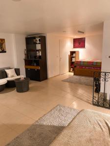 Posezení v ubytování quarto familiar zona guimaraes
